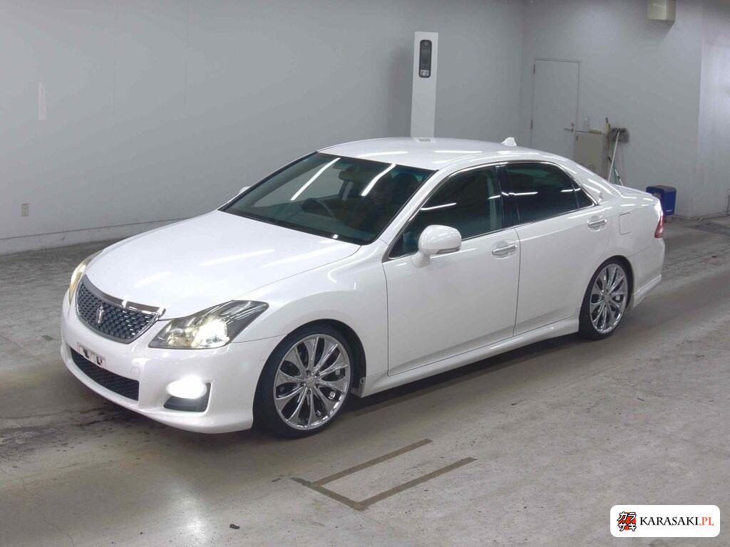 Toyota Crown 2009 z aukcji japońskiej