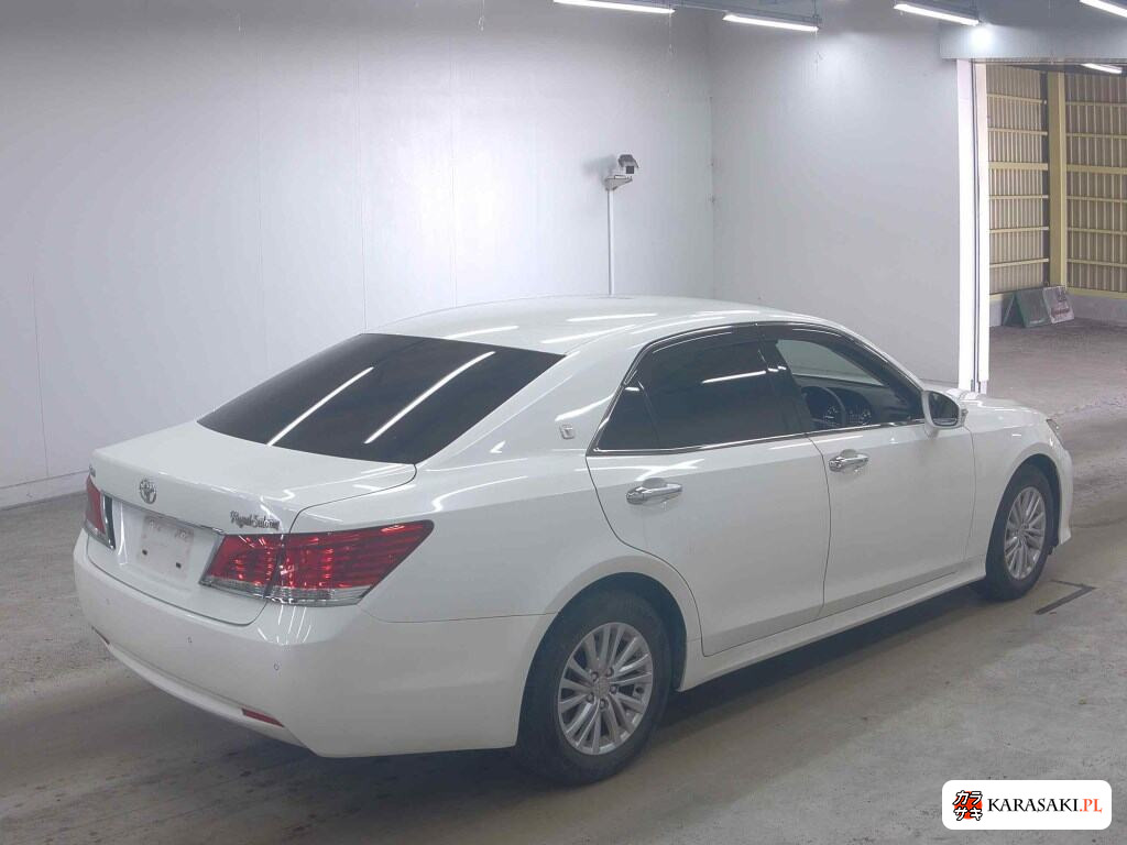 Toyota Crown 2017 z aukcji japońskiej