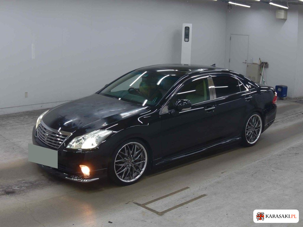 Toyota Crown 2012 z aukcji japońskiej
