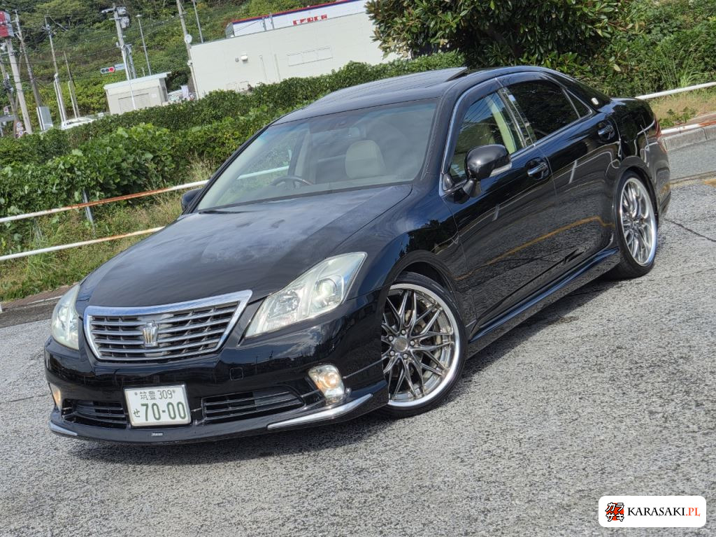 Toyota Crown 2012 z aukcji japońskiej