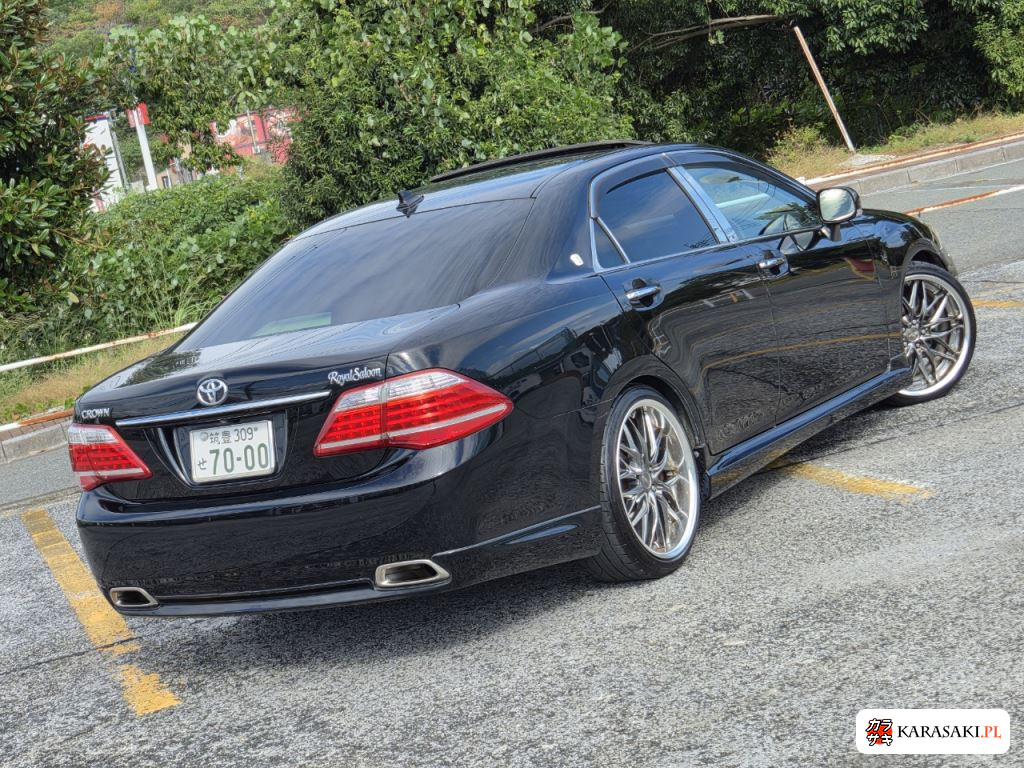 Toyota Crown 2012 z aukcji japońskiej