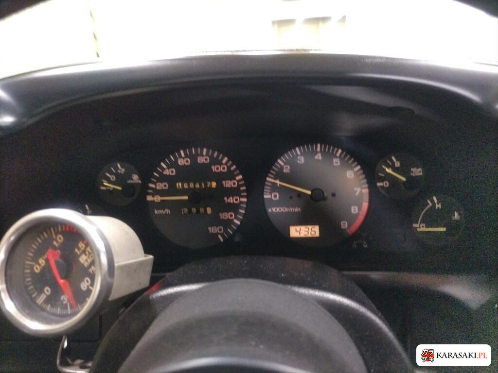 Nissan Skyline 1992 z aukcji japońskiej