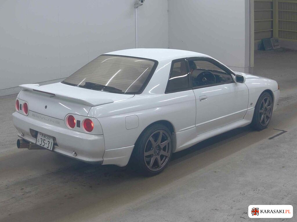 Nissan Skyline 1992 z aukcji japońskiej