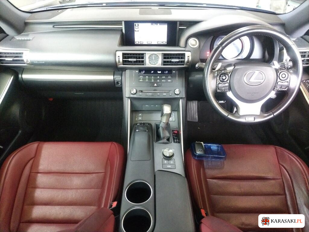 Lexus Is 2015 z aukcji japońskiej