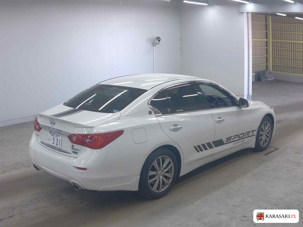 Nissan Skyline 2014 z aukcji japońskiej