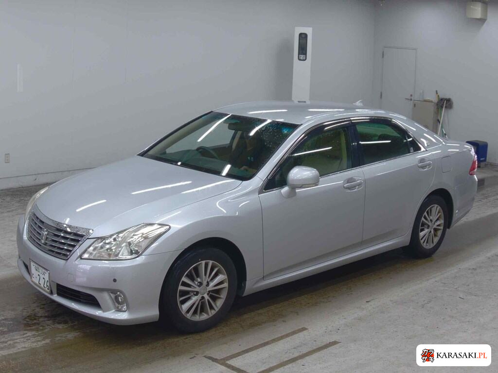 Toyota Crown 2010 z aukcji japońskiej