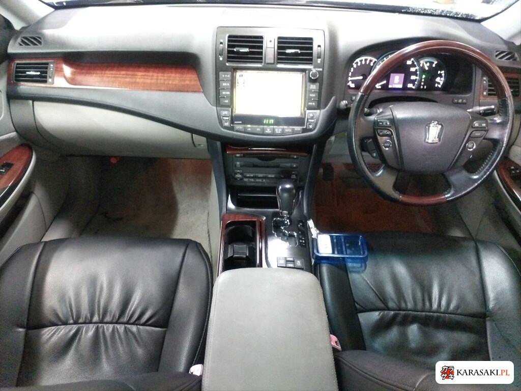 Toyota Crown 2008 z aukcji japońskiej