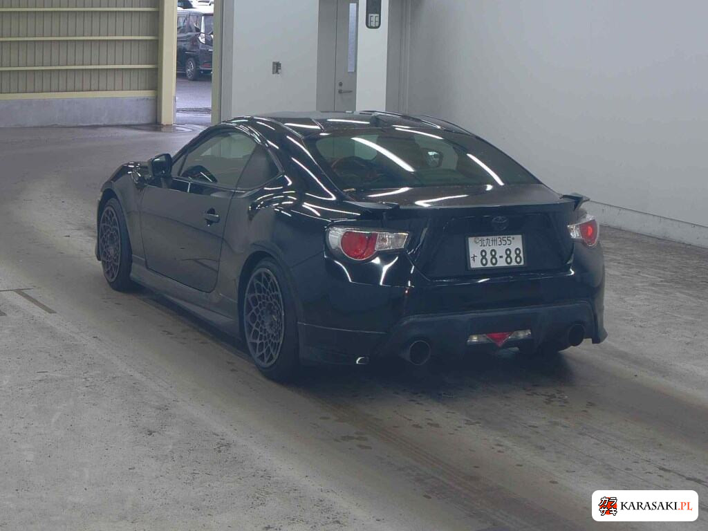 Toyota 86 2013 z aukcji japońskiej