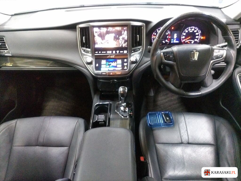 Toyota Crown 2013 z aukcji japońskiej
