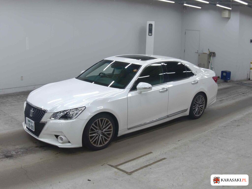Toyota Crown 2013 z aukcji japońskiej