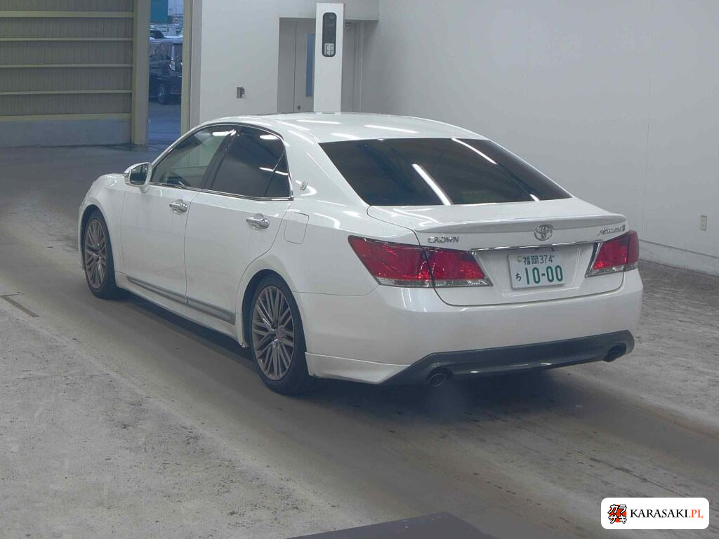 Toyota Crown 2013 z aukcji japońskiej