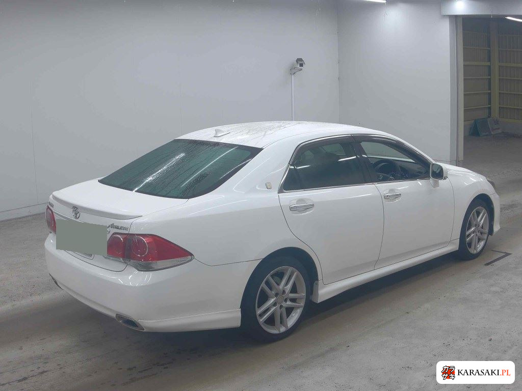 Toyota Crown 2010 z aukcji japońskiej