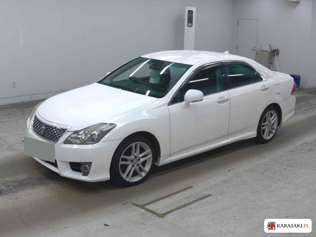 Toyota Crown 2010 z aukcji japońskiej