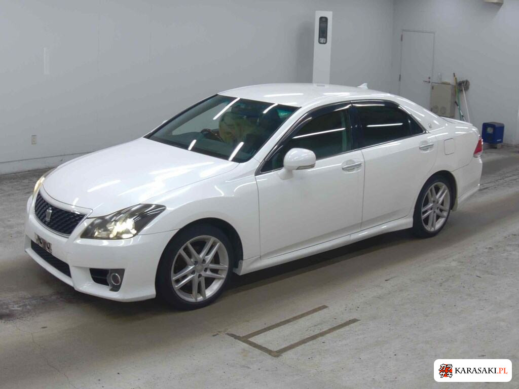Toyota Crown 2012 z aukcji japońskiej