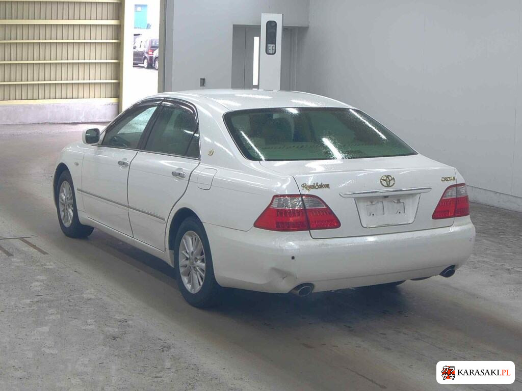 2005 Toyota Crown 4D Royal Saloon 2