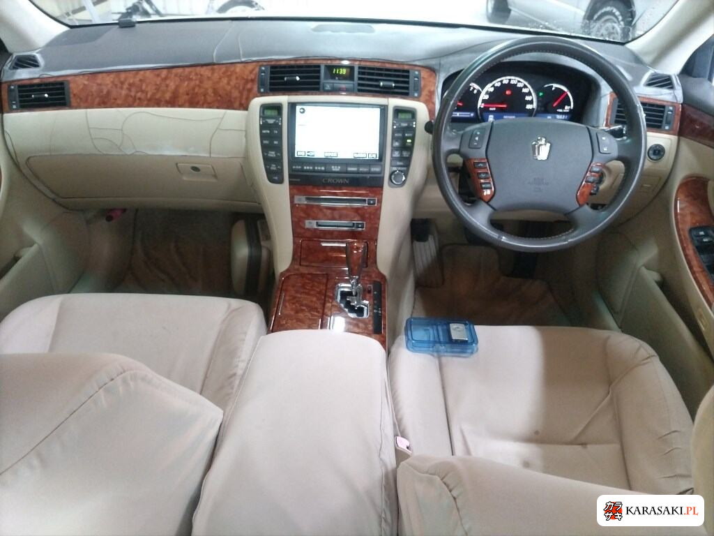 2005 Toyota Crown 4D Royal Saloon 5