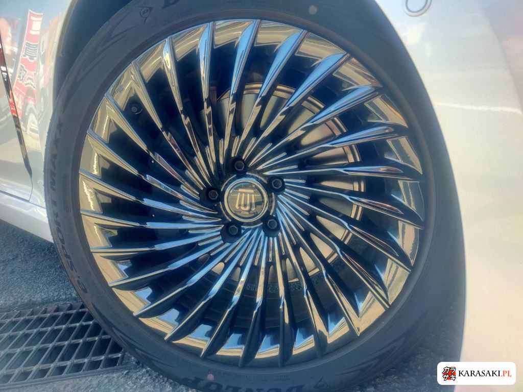 Toyota Crown 2024 z aukcji japońskiej