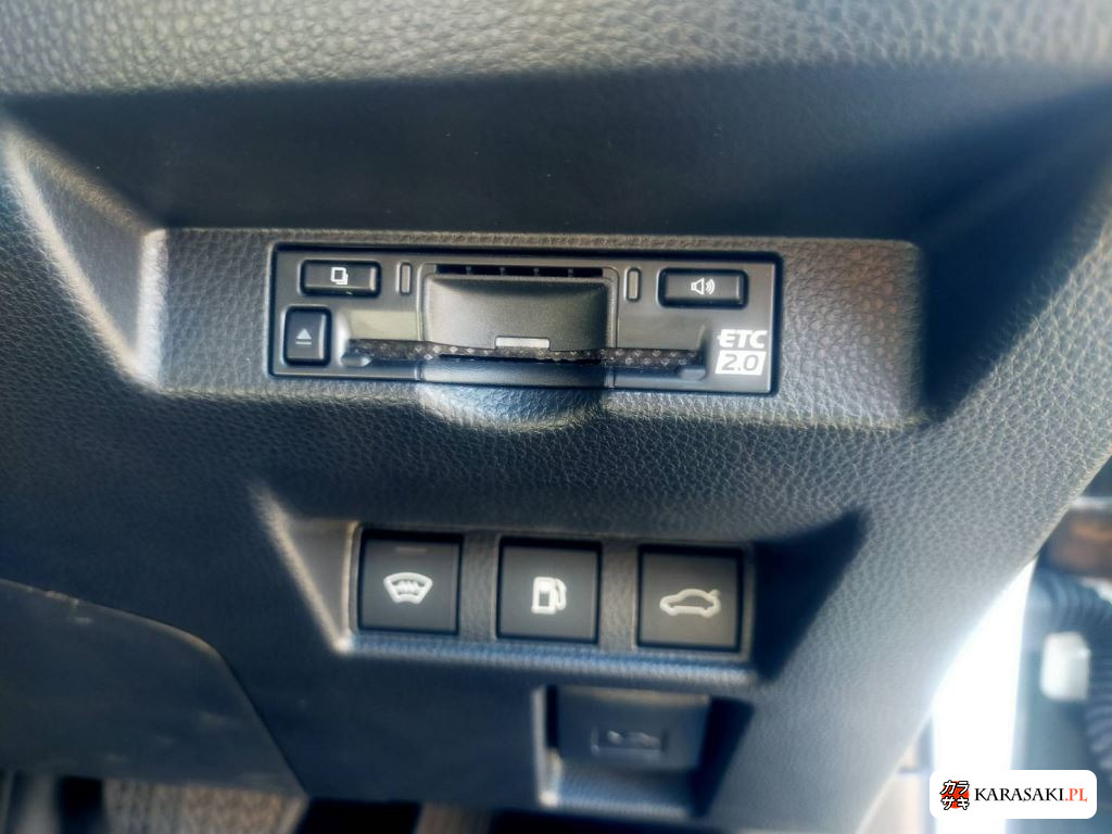 Toyota Crown 2024 z aukcji japońskiej