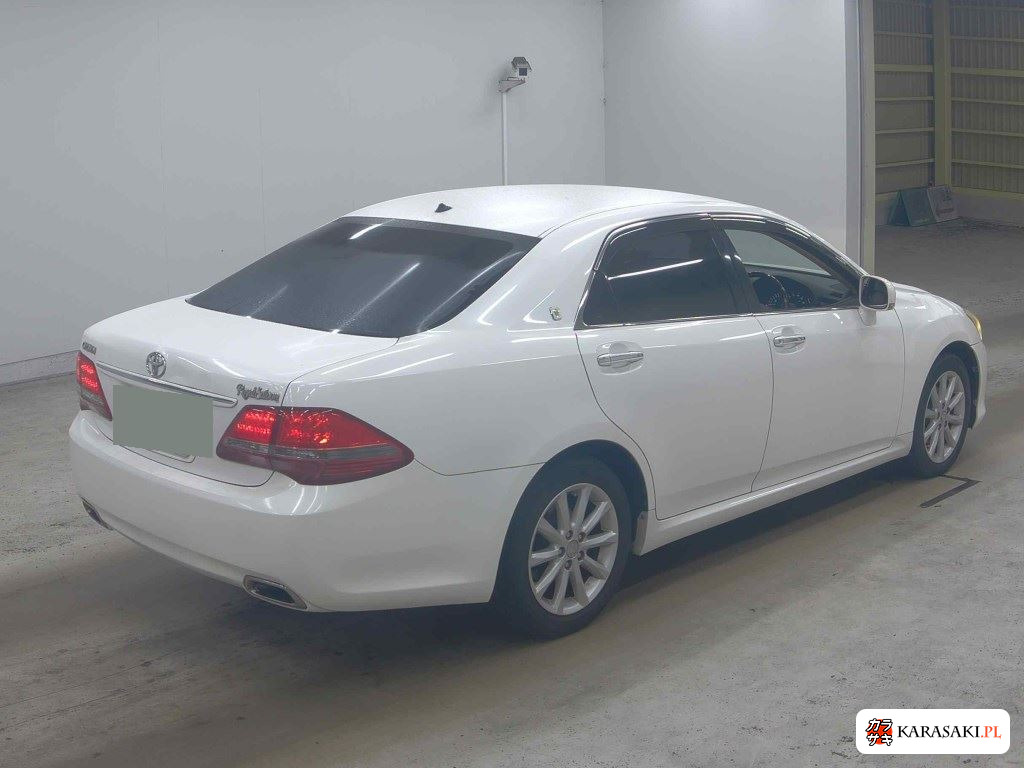 Toyota Crown 2008 z aukcji japońskiej