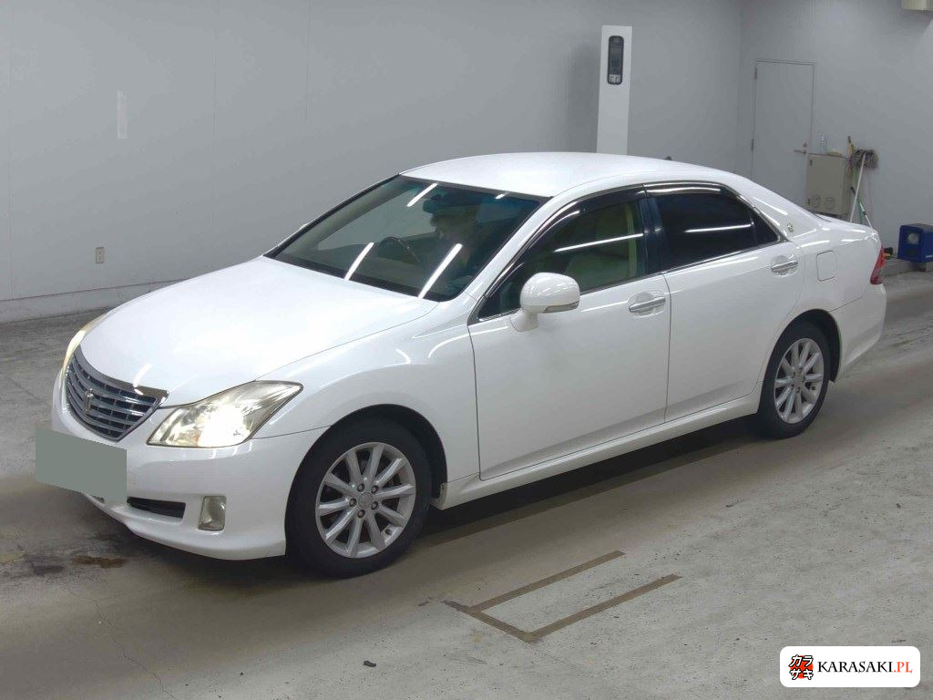 Toyota Crown 2008 z aukcji japońskiej