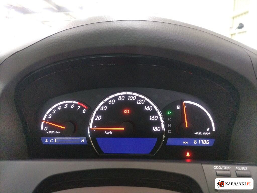 Toyota Crown 2005 z aukcji japońskiej