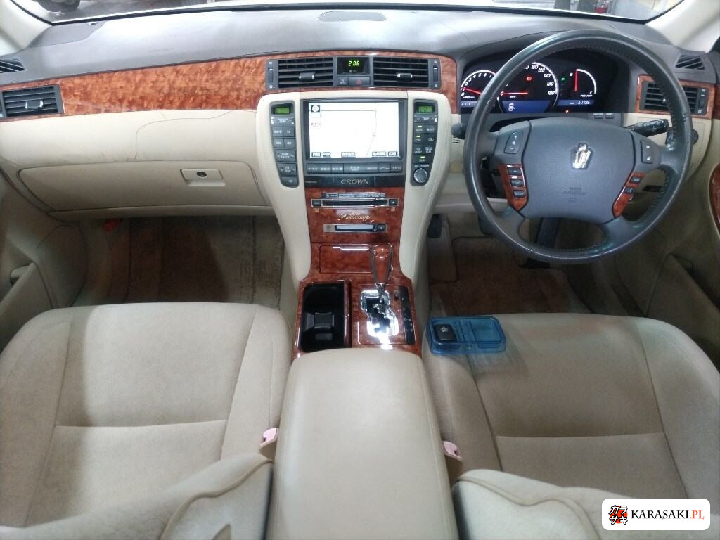 Toyota Crown 2005 z aukcji japońskiej