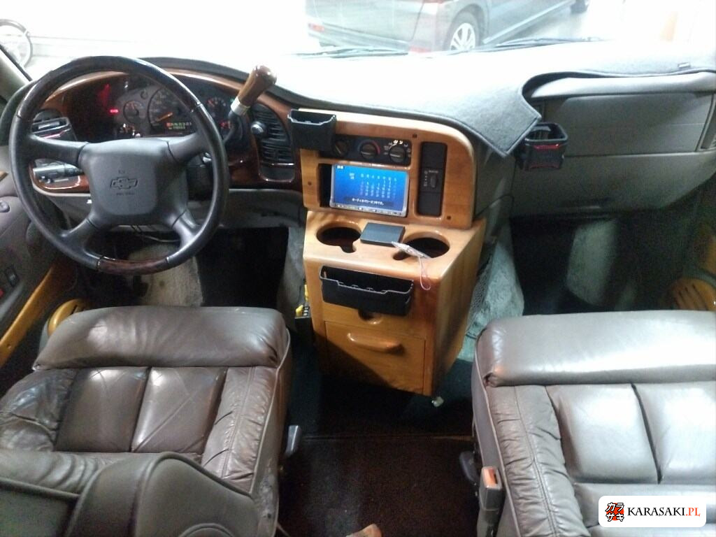 Chevrolet Astro 2002 z aukcji japońskiej