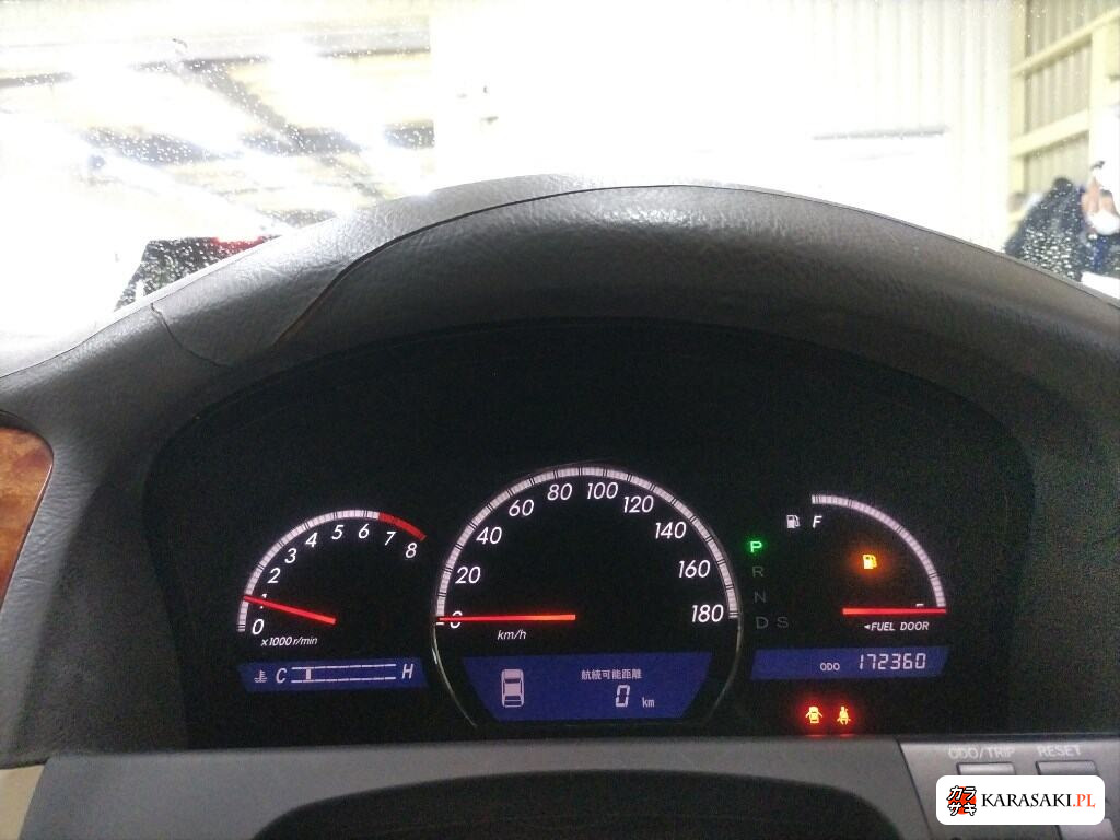 Toyota Crown 2004 z aukcji japońskiej