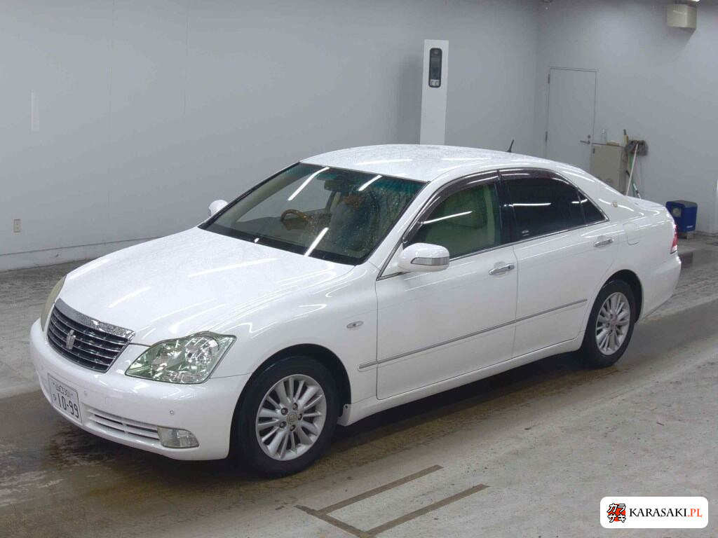 Toyota Crown 2004 z aukcji japońskiej