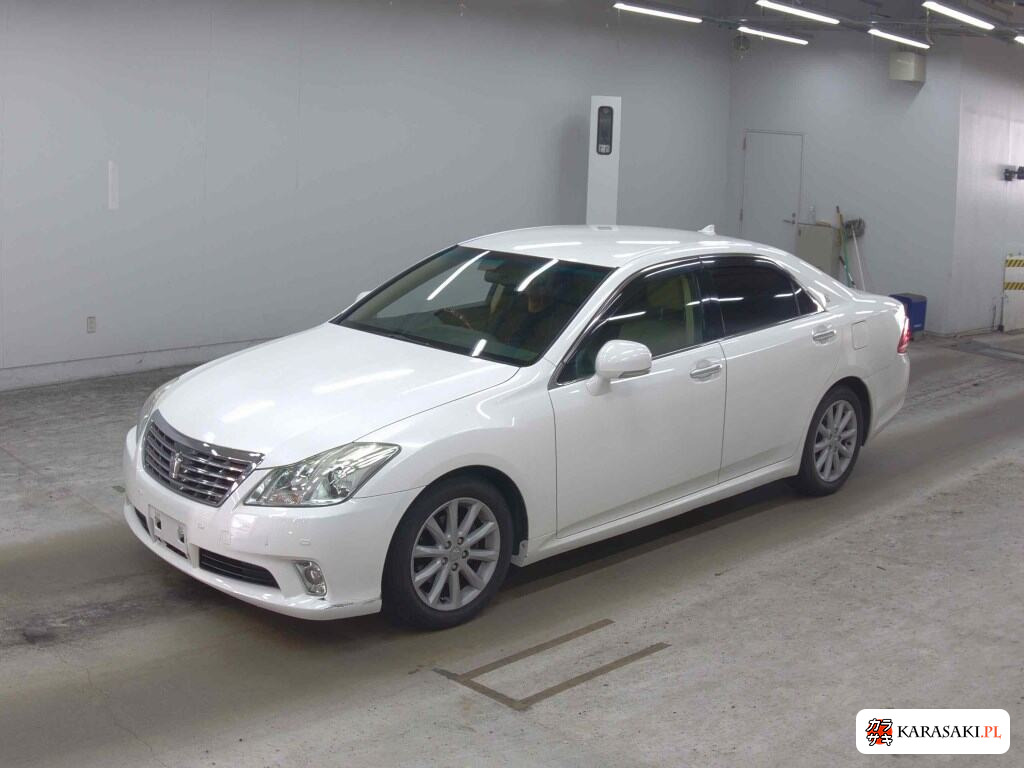 Toyota Crown 2011 z aukcji japońskiej