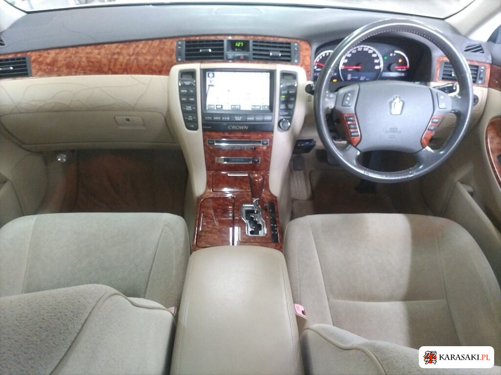 Toyota Crown 2004 z aukcji japońskiej