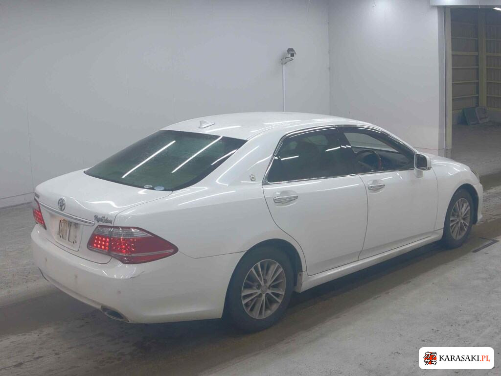 Toyota Crown 2011 z aukcji japońskiej